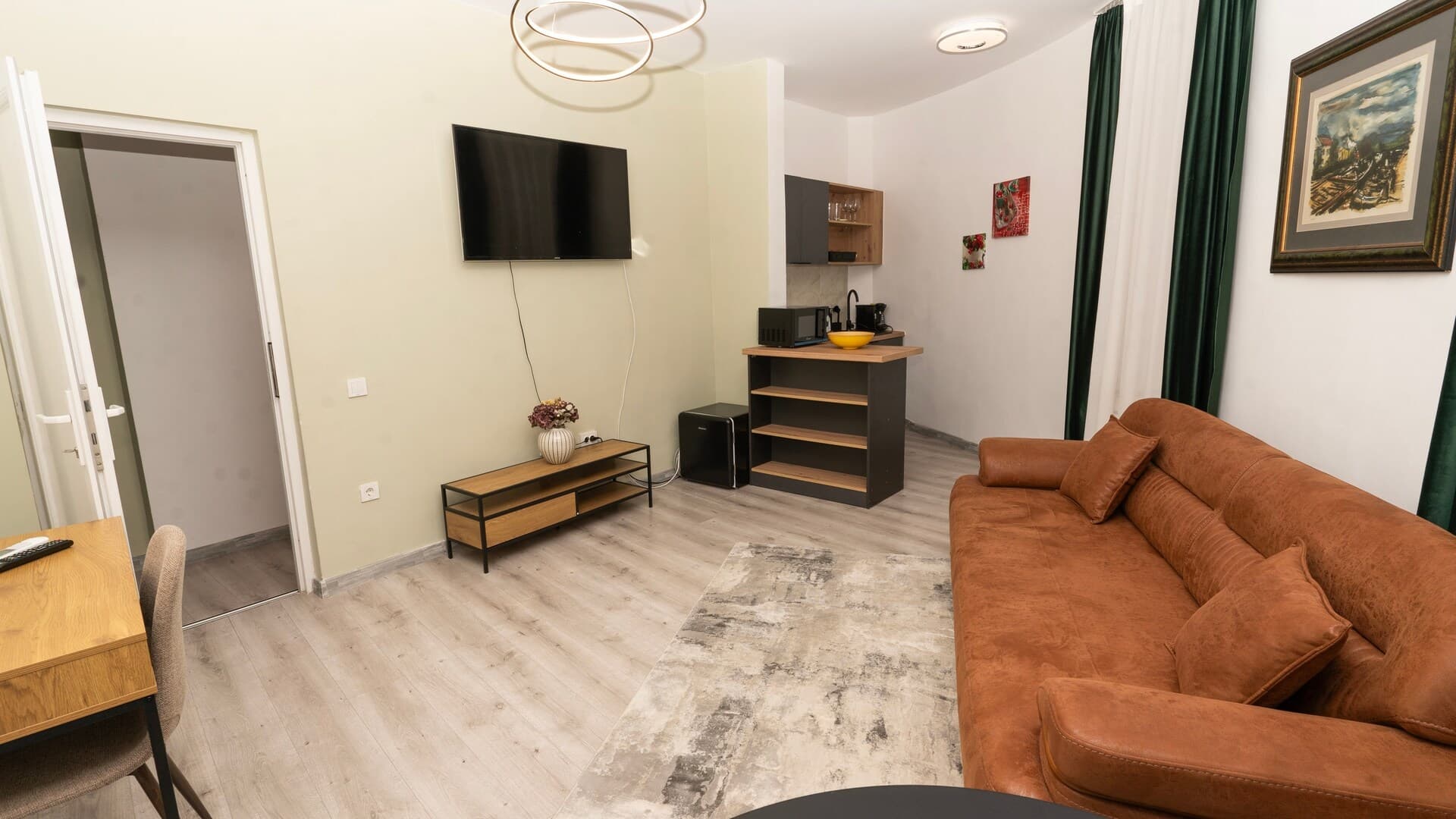 Historic Arghezi Flat • Cozy Central 1BR — 4